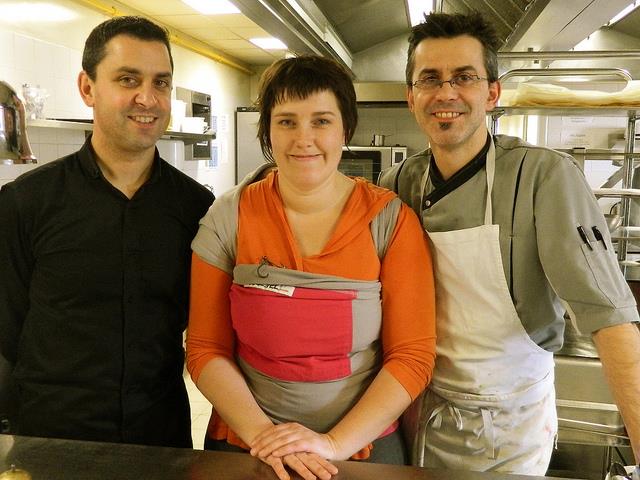 Fabien (sommelier), Camille (en salle) et Cyril (en cuisine) : le trio multiplie les initiatives pour 'un restaurant ludique et gourmand'