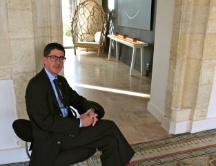 Directeur de l'hôtel Saint-James à Bouliac (33) Anthony Torkington parle d'esprit d'équipe aussi...