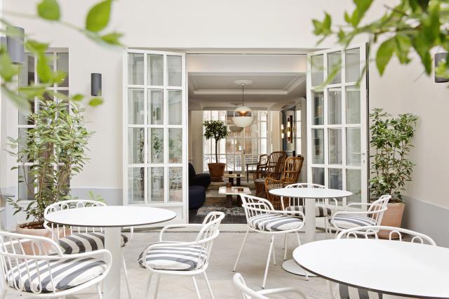 La terrasse végétalisée du  New Hotel Lafayette à Paris (IXe).
