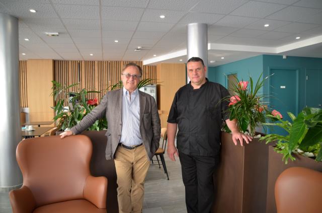 Philippe Antoine, président de l'ADLCA et Fabrice Grimaut, cadre technique et directeur général de l'établissement ont porté le projet d'extension de l'Hôtel du Parc créé par le docteur Bénichou en 2000.