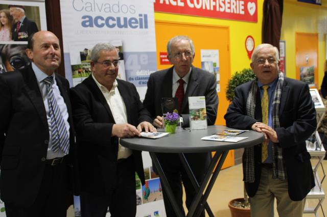 Les institutionnels étaient nombreux à cette journée : de gauche à droite, Michel Collin, Président de la CCI Caen Normandie, Guy Nordmann, Président de la Commission Tourisme de la CCI Caen Normandie, Claude Fournis, Vice-président de la CCI Pays d'Auge 