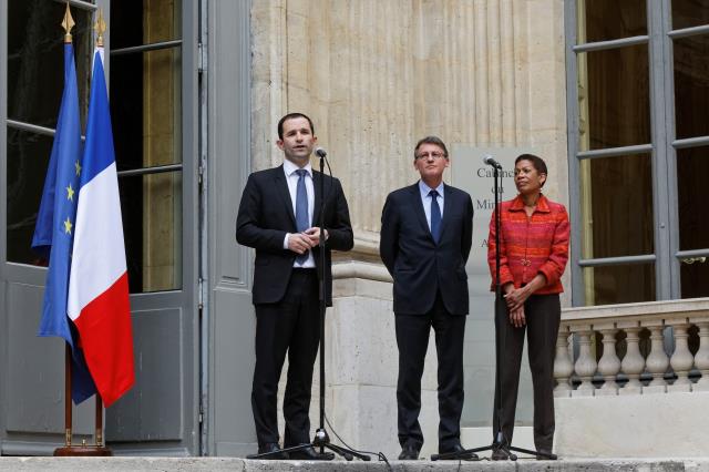 Benoît Hamon intègre le minstère de l'Education nationale, en lieu et place de Vincent Peillon (au centre) et Georges-Pau Langevin (à dte), promue pour sa part ministre des Outre-Mer.