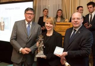 De gche à dte : Didier Le Calvez, président-directeur général du l'Hôtel Le Bristol, Lucy Khune,...