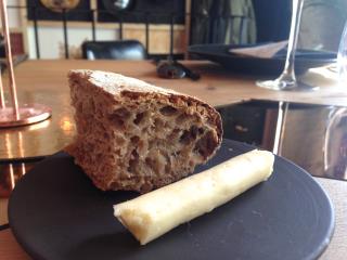 Le pain maison d'Anthony Courteille chez Matière à, Paris