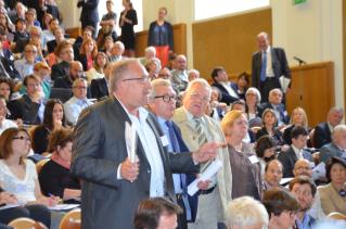 De g à droite : Laurent Duc, Didier Chenet, Claude Daumas (co-président du GNI et président de la...