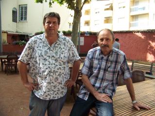 Christian Berthet (à droite) et Serge Perchet aimeraient relancer la pratique de la boule lyonnaise...