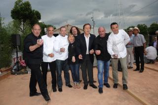 De gauche à droite : Jean Charles Kermann, Pascal Griere, Guillaume Gomez, Laetitia Goborit et...
