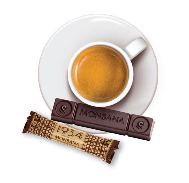 Le 1934 & espresso : un chocolat noir 70 % dont la forme a été conçue par des designers pour le tremper légèrement dans un café brut et intense avant de le croquer.