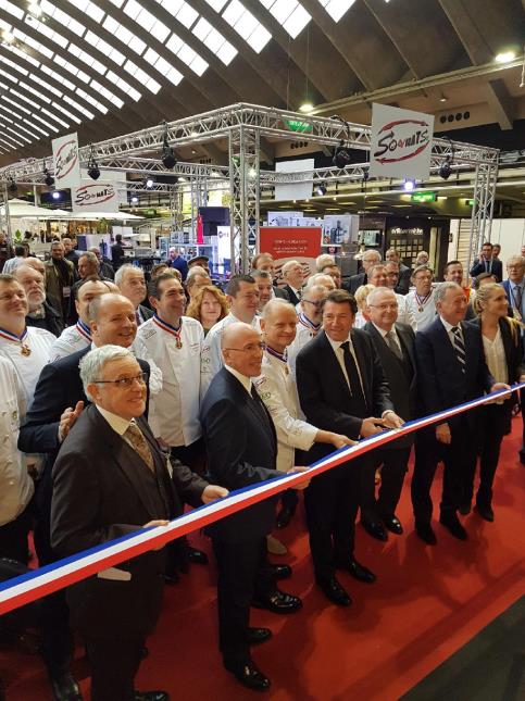 L'inaugration d'Agecotel 2018 en présence de Joël Robuchon, Christian Estrosi, Eric Ciotti, Alain Defils, du président de Nicexpo, Marc Ippolito, de nombreux MOF et personnalités de la restauration.