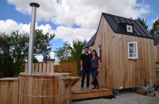 Alexane et Félix ont débuté leur activité 'Les Cabottes' en juillet dernier en offrant...