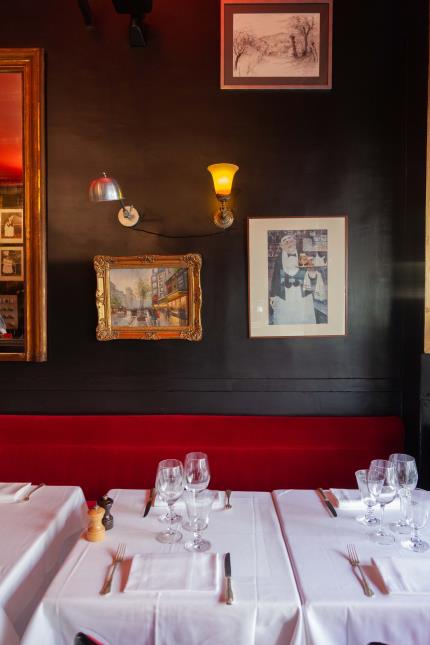 Le Café Max, bistro parisien authentique, est tenu depuis plusieurs années par le chef Vardon