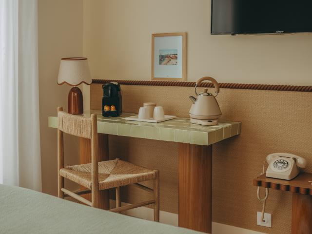 La décoration a été imaginée autour du concept de maison de vacances revisitée