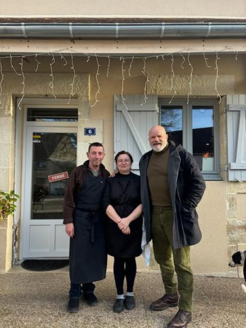 Philippe Etchebest (à droite) a conseillé Luc et Aline Chermette afin de remonter la pente.