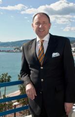 Alessandro Cresta vient de rejoindre l'équipe du Grand Hyatt Cannes Hôtel Martinez en qualité de...