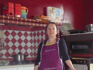 Patricia Sarazin travaille avec un équipement ménager, seul le four à pizza est professionnel.