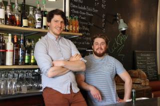 Adrien Bucquet (à gauche) et Manuel Dagens, associés du bar-restaurant Les Cadets et locavores...