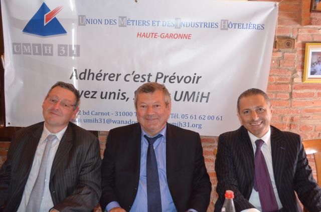 AG UMIH  31 , Guy Pressenda Past-Président de lUMIH 31 , Roland Heguy le Président Confédéral , Ivo Danaf le nouveau Président de l'UMIH 31