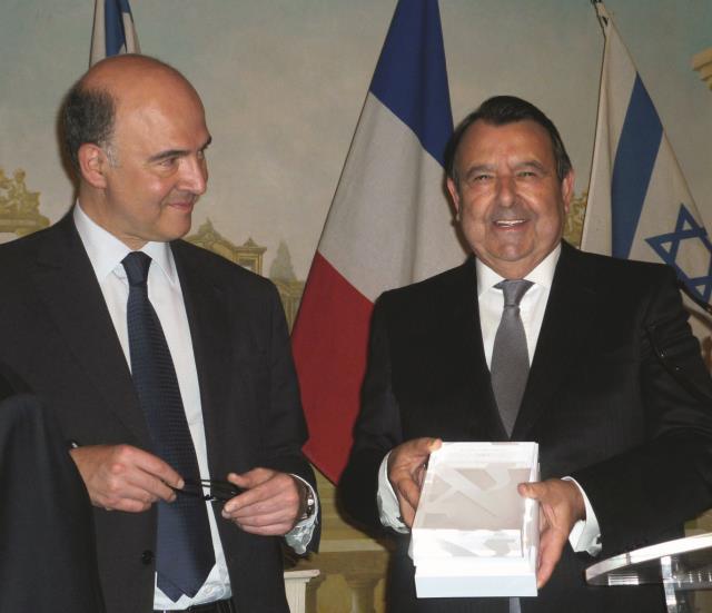 Pierre MOSCOVICI, ministre de l'économie et des Finances de la République Française et invité d'honneur de l'événement, et Alain Sebban, président-fondateur du Groupe Vatel.