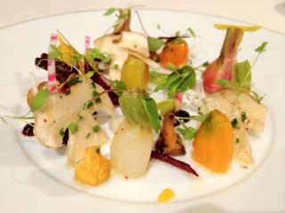 Légumes de Roquebrune  en cuit et cru, jeunes pousses de coriandre et persil plat, iode, huile...