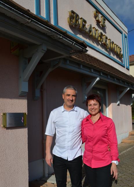 Patrick et Sandrine Devise, propriétaires du Beauséjour jusque fin février. Après... il faudra tout laisser !