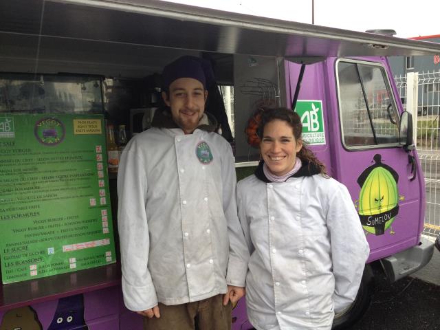 Pour gagner leur indépendance, Lucas Kieffer et Aurélie Dersoir ont créé un food-truck répondant à leur mode d'alimentation et à leurs convictions personnelles.