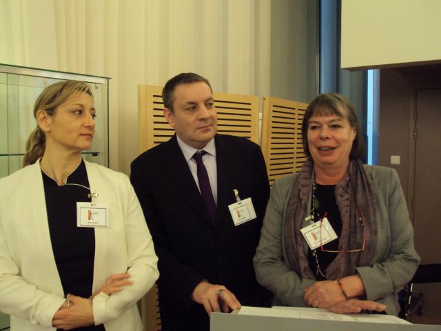 Caroline Henry, responsable BTS Hébergement, Eric Paisant, professeur de droit et Aline Depature, professeur de gestion