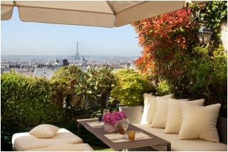 La vue panoramique sur Paris du Terrass Hôtel