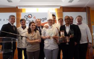 Le binôme vainqueur Lorelei Montiez (cuisine) et Megan Thomas (salle), des restaurants Flora Danica...