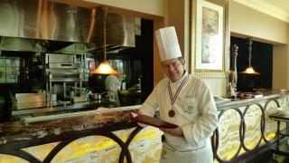 Christophe Prud'homme dans le steakhouse le Rodeo Grill Bar : « Les salaires sont bien meilleurs...