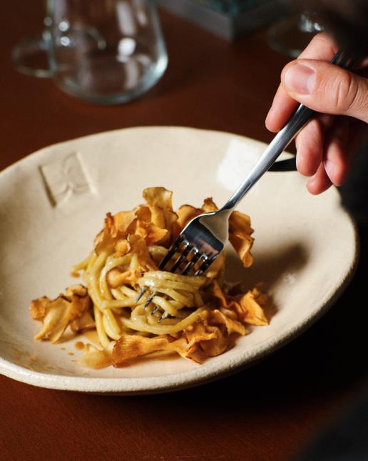 Spaghetti alla Chitarra, une spécialité du chef Tsuyoshi Yamakawa au restaurant Double.