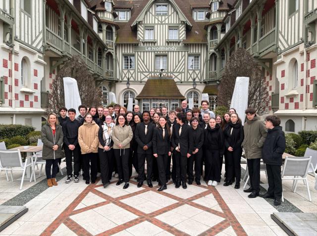 Les STHR du lycée Rabelais à l'Hôtel Barrière Le Normandy à Deauville