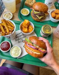Bioburger veut presque doubler ses ventes de burgers végétariens d’ici 2027.