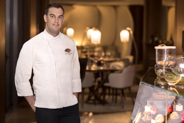 Adrien Bozzolo, nouveau chef pâtissier du Mandarin Oriental, Paris