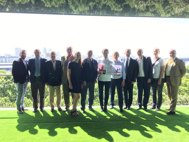 De g à d , Maxime Simonneau, Antoine Berry, Michel Blazy, Alain Jacob, Juliette Allimant, Pierre Berthet, Paolo Boscaro (Etoilé Michelin 2017), Bernard Charron, Erwan Dutheil, Philippe Gauguier, Frédéric Stolcoski, Pascal Guignard.