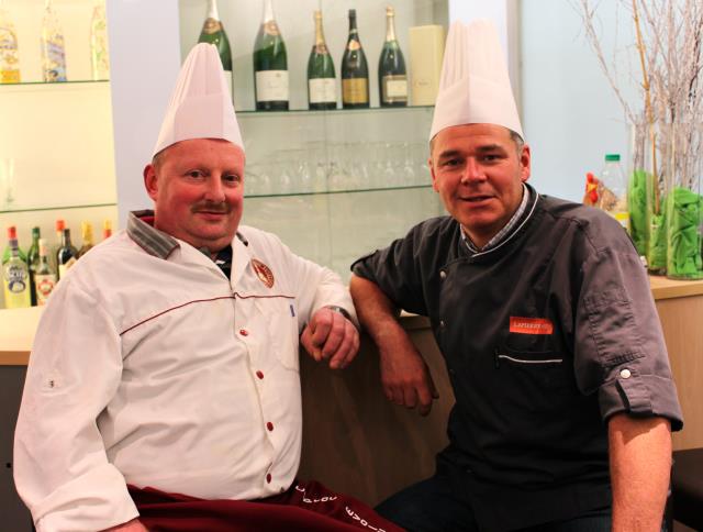 Patron d'une boucherie-charcuterie à Rupt-sur-Moselle (88), Daniel Vuillaume (à gauche) a rencontré Laurent Ody, charcutier-traiteur à Dignac (16), lors d'une formation au Centre de formation des métiers de la gastronomie (Céproc), à Paris.