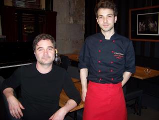 Le chef Jean-Baptiste Magno au côté de Jérôme Sabatier, responsable de salle.