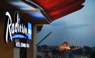 Le Radisson Blu Hotel d'Istanbul Pera jouit d'un emplacement qui offre un accès aux sites...