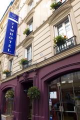 Le Timhotel Montparnasse à Paris (XVe).