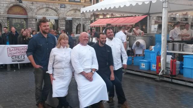 Florent Ladeyn, Ghislaine Arabien, Philippe Etchebestn Cyril Lignac et Yves Camdeborde en croisade contre le gaspillage alimentaire.