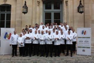 Les membres des Cuisiniers de la République Française réunis au Ministère de l'Agriculture, de...