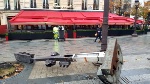 Les casseurs dévastent les restaurants des Champs-Élysées pendant la manifestation des gilets jaunes