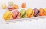 Nouveaux macarons 'Notes Fruitées' chez Brioche Pasquier