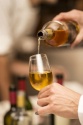 Fiche pratique : Service du vin, encore trop d'erreurs