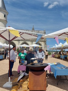 Le 3 juillet, le CCF avait installé son 'marché complice' dans les jardins du château d'Amboise.