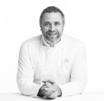 Nomination : Adrien Trouilloud est nommé chef exécutif pour l'hôtel Les Airelles et ses Chalets à Courchevel