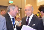 Hausses des taxes de séjour : grosse colère des professionnels, Laurent Fabius se range du côté des hôteliers